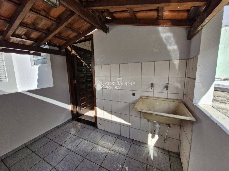 CASA TÉRREA COM EDÍCULA  - ESTUDA APTO NO NEGÓCIO - BAETA NEVES - SÃO BERNARDO DO CAMPO  São Bernardo do Campo - 