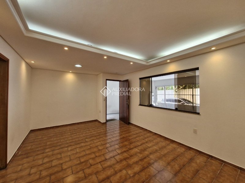 CASA TÉRREA COM EDÍCULA  - ESTUDA APTO NO NEGÓCIO - BAETA NEVES - SÃO BERNARDO DO CAMPO  São Bernardo do Campo - 