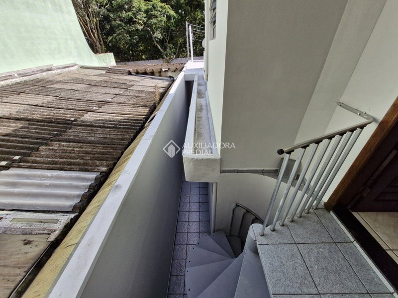 CASA TÉRREA COM EDÍCULA  - ESTUDA APTO NO NEGÓCIO - BAETA NEVES - SÃO BERNARDO DO CAMPO  São Bernardo do Campo - 