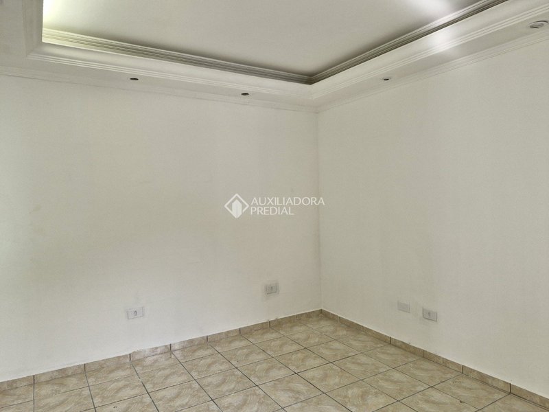 CASA TÉRREA COM EDÍCULA  - ESTUDA APTO NO NEGÓCIO - BAETA NEVES - SÃO BERNARDO DO CAMPO  São Bernardo do Campo - 