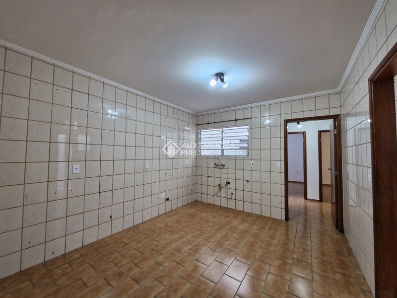 CASA TÉRREA COM EDÍCULA  - ESTUDA APTO NO NEGÓCIO - BAETA NEVES - SÃO BERNARDO DO CAMPO  São Bernardo do Campo - 