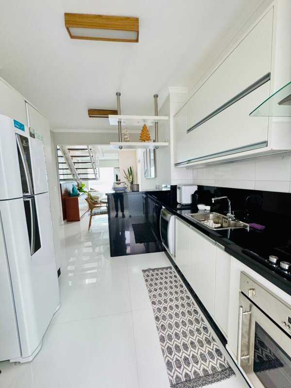 ✨ Cobertura de Luxo com Vista Mar –  Indaiá / Caraguatatuba  Caraguatatuba - 