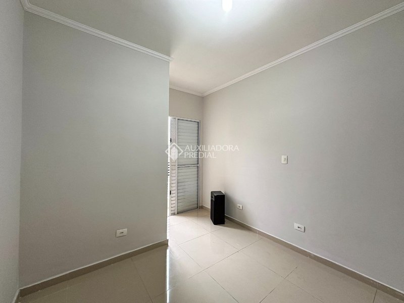APARTAMENTO 2 DORMITÓRIOS C/ SUÍTE  - SANTO ANDRÉ -  BAIRRO CAMILOPOLIS Rua Sud Menucci Santo André - 