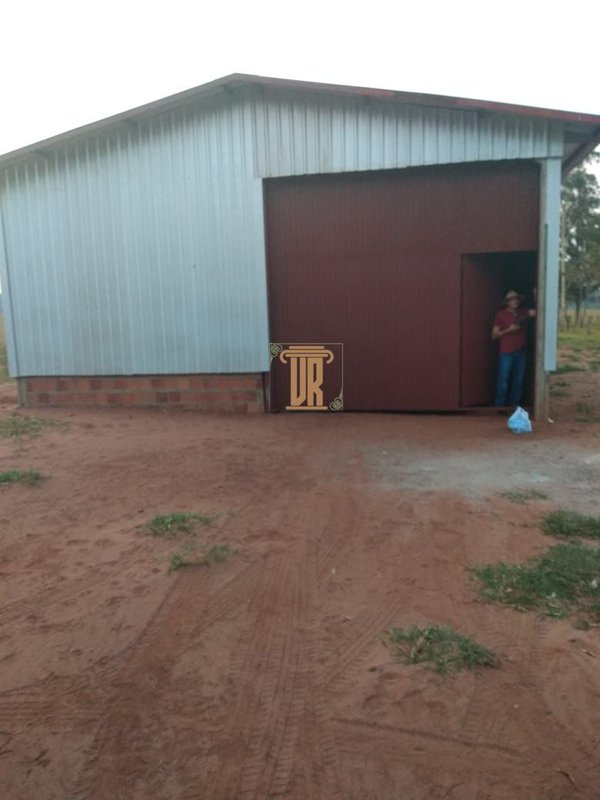 FAZENDA À VENDA REGIÃO DO MATO GROSSO DO SUL COM 1.122 HECTARES  Campo Grande - 
