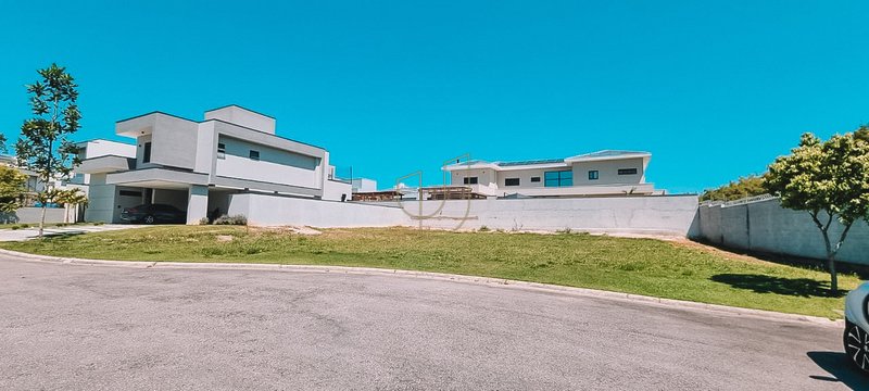 Terreno de 729 m² no Condomínio Mont Blanc Rua Doutor Gaspare Jesus de Martini São José dos Campos - 