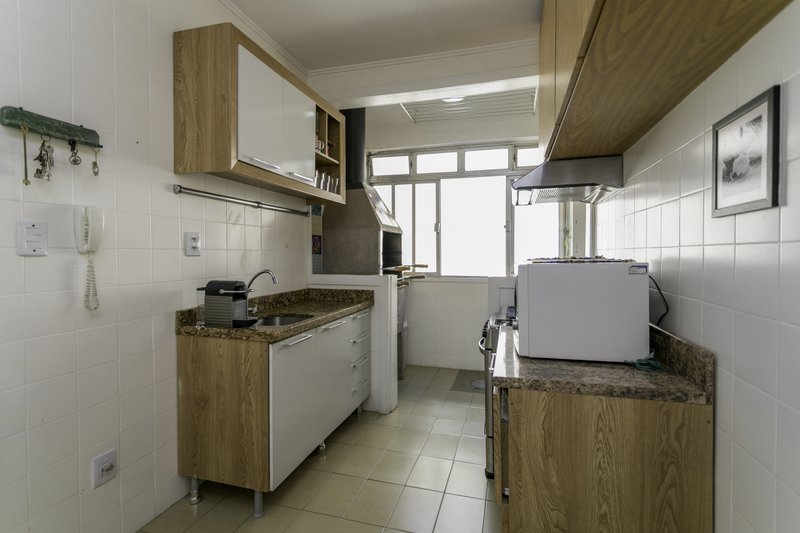 R$ 325.000 - &Oacute;TIMO APARTAMENTO - DE FRENTE - 68M2 - 2 DORM - CHURRASQUEIRA - 1 VAGA Rua Ari Marinho Porto Alegre - 