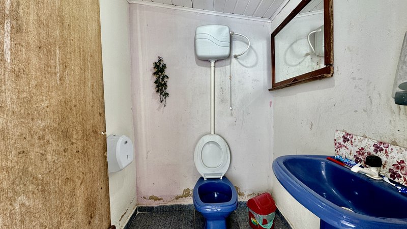 🏡 Espa&ccedil;o Vers&aacute;til com Piscina e Galp&atilde;o &mdash; Localiza&ccedil;&atilde;o Privilegiada no Centro de GUAPIMIRIM Rua Jaime Portela Guapimirim - 