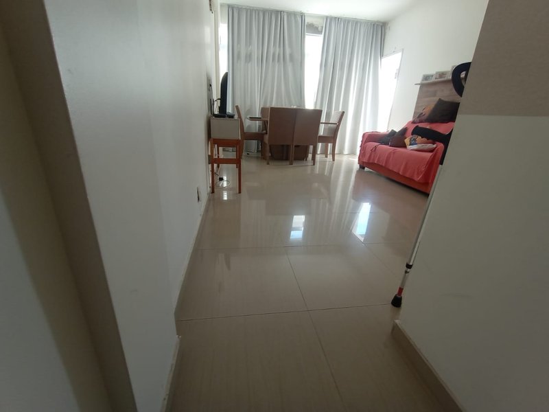 APARTAMENTO 2 QUARTOS SUÍTE CLOSET VARANDA GARAGEM À VENDA NA PITUBA! Avenida Manoel Dias da Silva Salvador - 