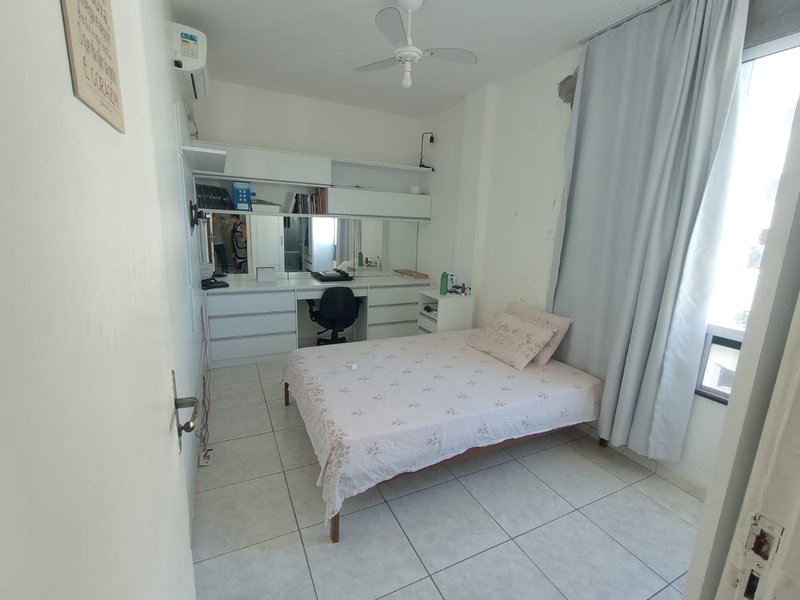 APARTAMENTO 2 QUARTOS SUÍTE CLOSET VARANDA GARAGEM À VENDA NA PITUBA! Avenida Manoel Dias da Silva Salvador - 