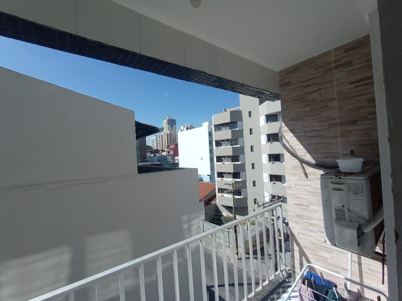 APARTAMENTO 2 QUARTOS SUÍTE CLOSET VARANDA GARAGEM À VENDA NA PITUBA! Avenida Manoel Dias da Silva Salvador - 