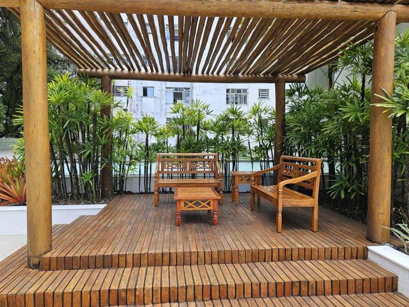 APARTAMENTO 2 SUÍTES VARANDA LAVABO PISCINA 5 GARAGENS SOLTAS À VENDA NA VITÓRIA! Avenida Sete de Setembro Salvador - 