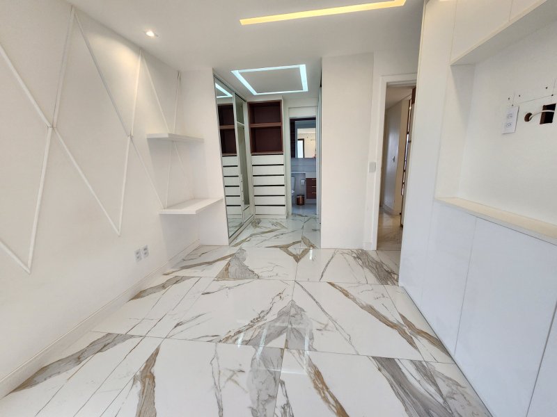 APARTAMENTO NASCENTE 2 SUÍTES CLOSET PISCINA GARAGEM À VENDA NO CANELA! Avenida Araújo Pinho Salvador - 