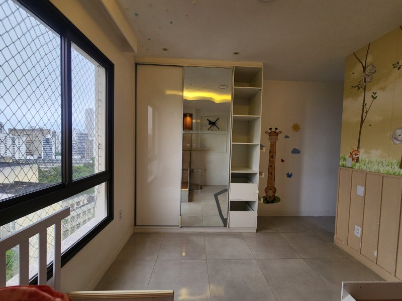 APARTAMENTO NASCENTE 2 SUÍTES CLOSET PISCINA GARAGEM À VENDA NO CANELA! Avenida Araújo Pinho Salvador - 