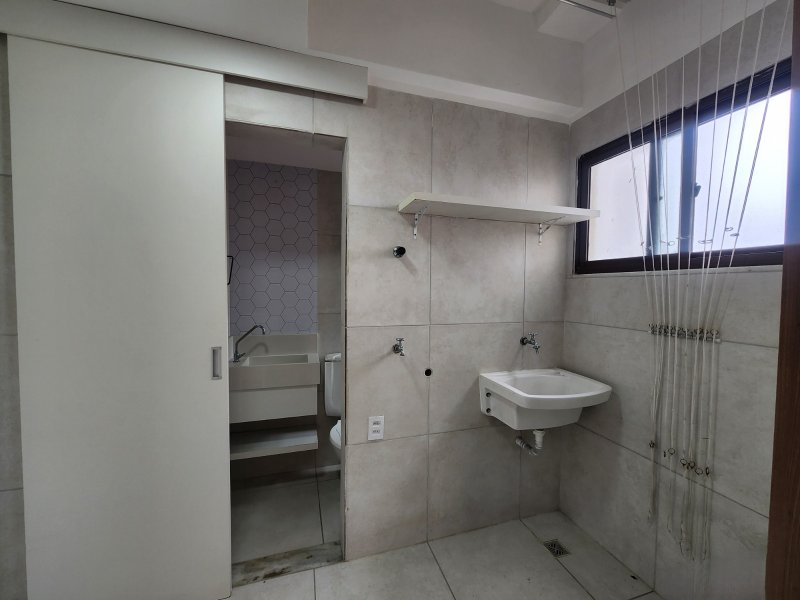 APARTAMENTO NASCENTE 2 SUÍTES CLOSET PISCINA GARAGEM À VENDA NO CANELA! Avenida Araújo Pinho Salvador - 
