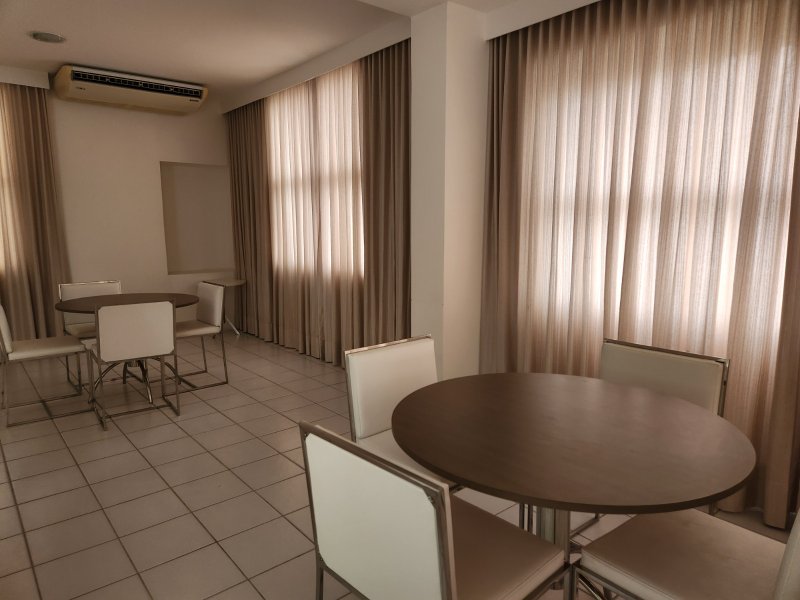 APARTAMENTO NASCENTE 2 SUÍTES CLOSET PISCINA GARAGEM À VENDA NO CANELA! Avenida Araújo Pinho Salvador - 