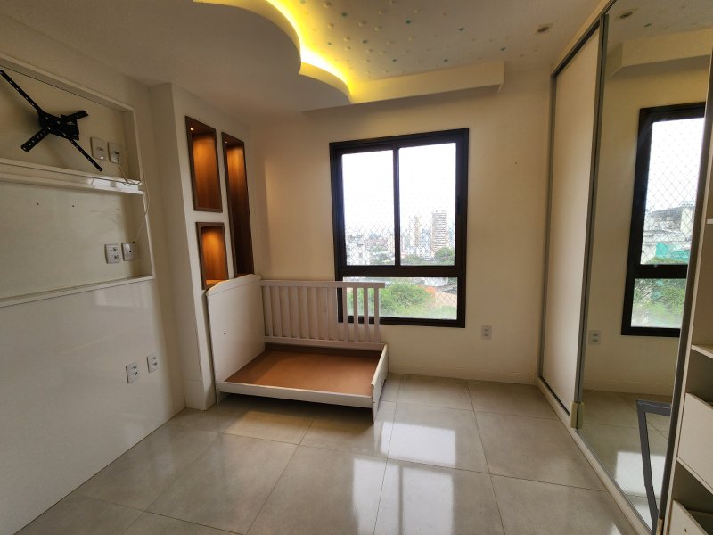 APARTAMENTO NASCENTE 2 SUÍTES CLOSET PISCINA GARAGEM À VENDA NO CANELA! Avenida Araújo Pinho Salvador - 