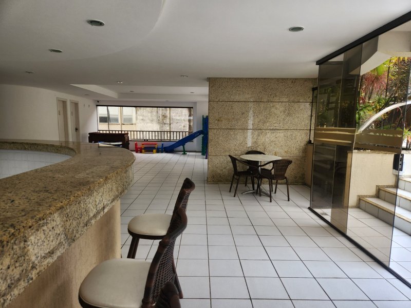 APARTAMENTO NASCENTE 2 SUÍTES CLOSET PISCINA GARAGEM À VENDA NO CANELA! Avenida Araújo Pinho Salvador - 