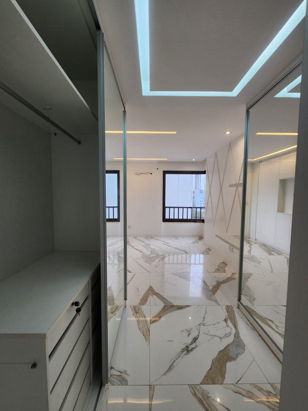 APARTAMENTO NASCENTE 2 SUÍTES CLOSET PISCINA GARAGEM À VENDA NO CANELA! Avenida Araújo Pinho Salvador - 
