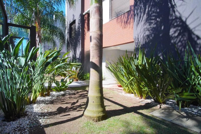 R$ 610.000 - LINDO APARTAMENTO - 59M2 - 2 DORM - SU&Iacute;TE - CHURRASQUEIRA - VISTA - 1 VAGA Rua Luzitana Porto Alegre - 