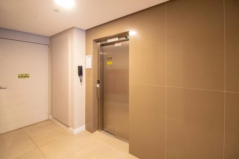 R$ 610.000 - LINDO APARTAMENTO - 59M2 - 2 DORM - SU&Iacute;TE - CHURRASQUEIRA - VISTA - 1 VAGA Rua Luzitana Porto Alegre - 