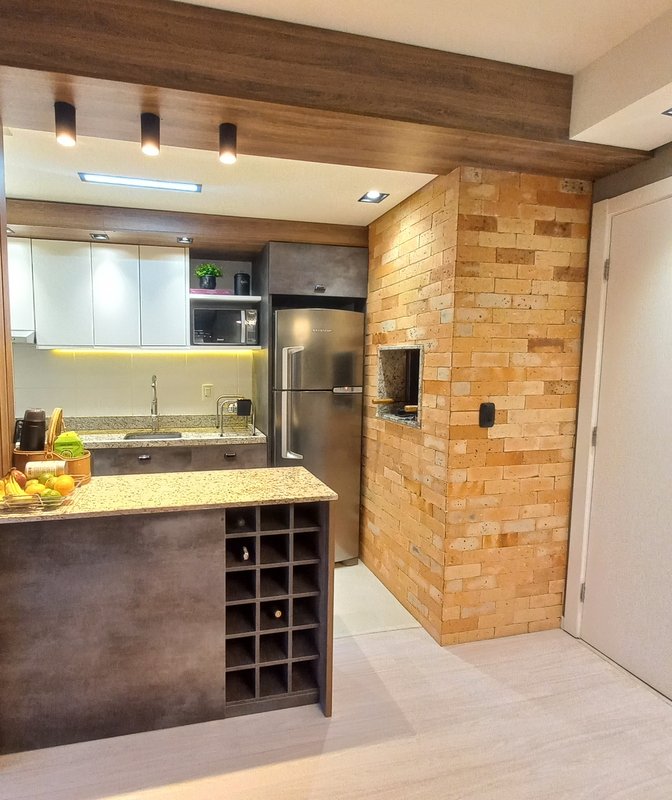 R$ 610.000 - LINDO APARTAMENTO - 59M2 - 2 DORM - SU&Iacute;TE - CHURRASQUEIRA - VISTA - 1 VAGA Rua Luzitana Porto Alegre - 