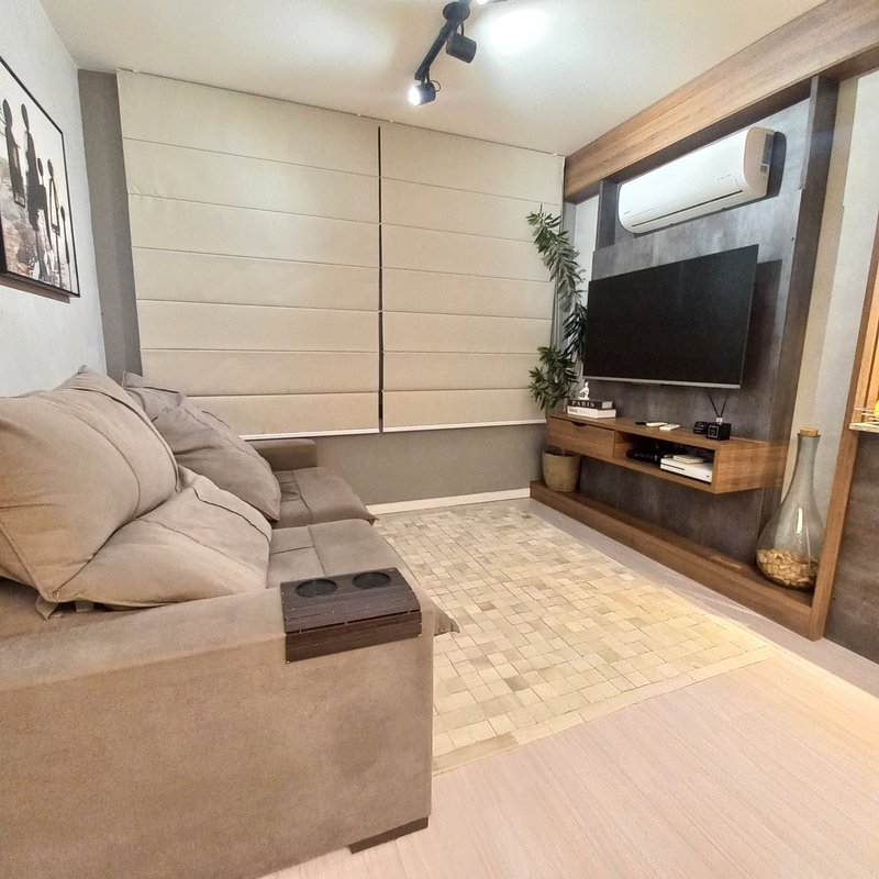 R$ 610.000 - LINDO APARTAMENTO - 59M2 - 2 DORM - SU&Iacute;TE - CHURRASQUEIRA - VISTA - 1 VAGA Rua Luzitana Porto Alegre - 