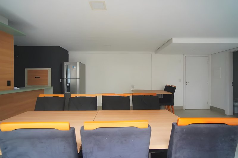 R$ 610.000 - LINDO APARTAMENTO - 59M2 - 2 DORM - SU&Iacute;TE - CHURRASQUEIRA - VISTA - 1 VAGA Rua Luzitana Porto Alegre - 