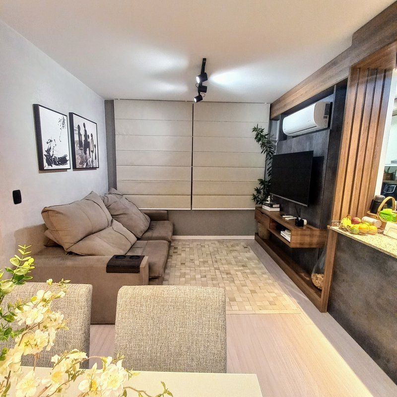 R$ 610.000 - LINDO APARTAMENTO - 59M2 - 2 DORM - SU&Iacute;TE - CHURRASQUEIRA - VISTA - 1 VAGA Rua Luzitana Porto Alegre - 