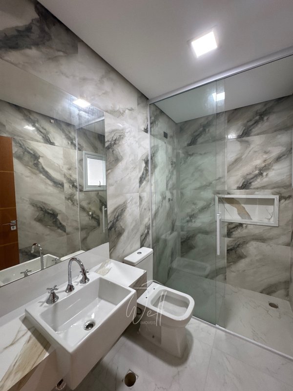 Casa de alto padrão no Parque dos Pássaros em SBC 339m2 - 04 Suites - 06 vagas  São Bernardo do Campo - 