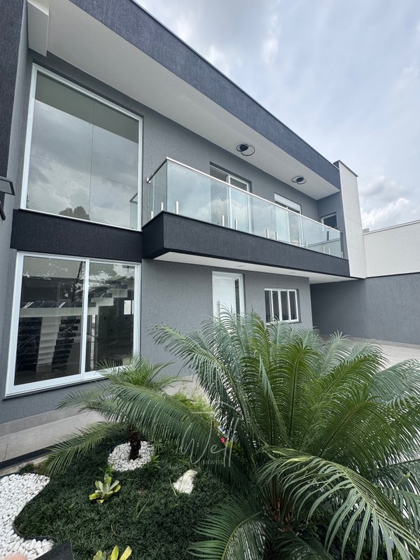 Casa de alto padrão no Parque dos Pássaros em SBC 339m2 - 04 Suites - 06 vagas  São Bernardo do Campo - 