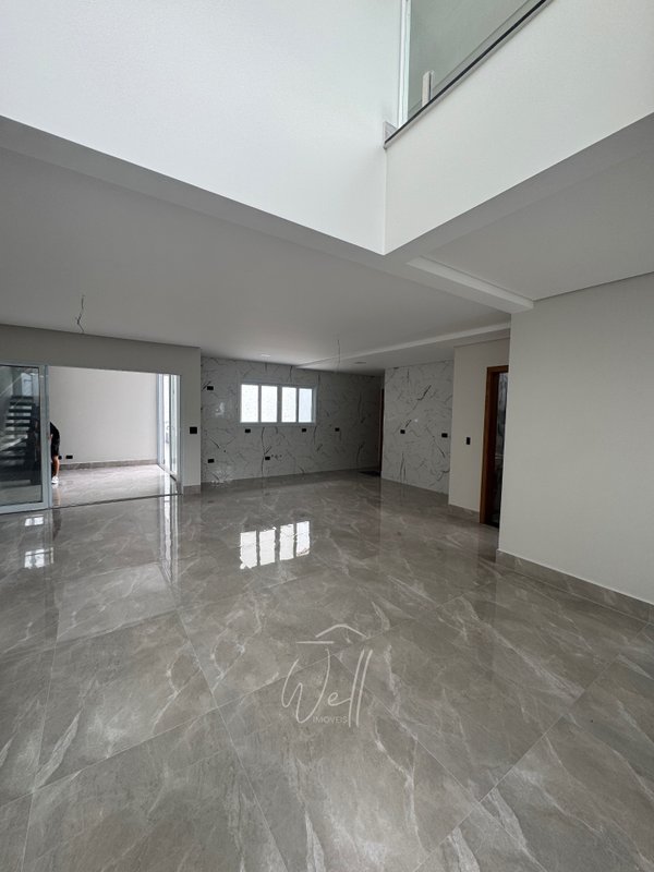 Casa de alto padrão no Parque dos Pássaros em SBC 339m2 - 04 Suites - 06 vagas  São Bernardo do Campo - 