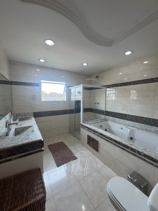 Casa de alto padrão no Parque dos Pássaros em SBC 450m2 - 04 dorms - 08 vagas  São Bernardo do Campo - 