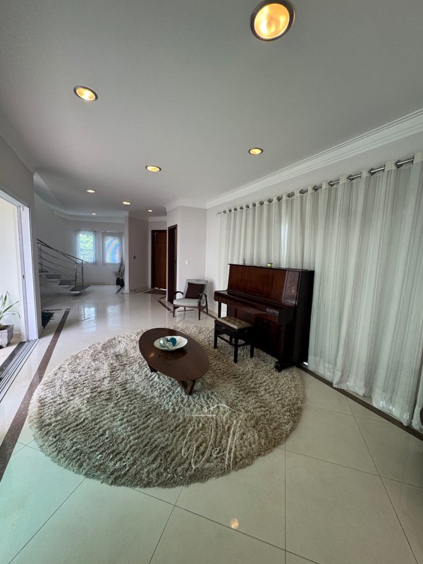 Casa de alto padrão no Parque dos Pássaros em SBC 450m2 - 04 dorms - 08 vagas  São Bernardo do Campo - 