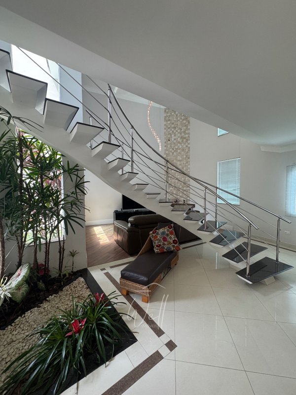 Casa de alto padrão no Parque dos Pássaros em SBC 450m2 - 04 dorms - 08 vagas  São Bernardo do Campo - 