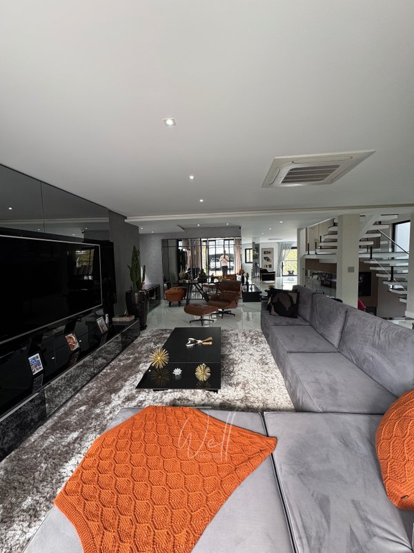 Mansão mobiliada no Condomínio Swiss Park mobiliada 750m2 - 04 Suites - 06 vagas Avenida Omar Daibert São Bernardo do Campo - 