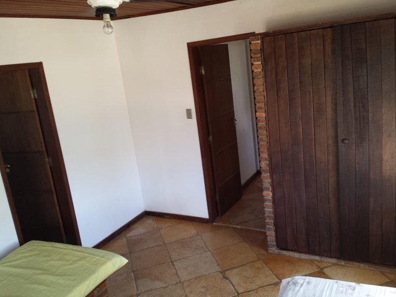 Casa/ 6quartos / Poucos metros da Praia - Lagoa Privativa Avenida Beira Mar Camaçari - 