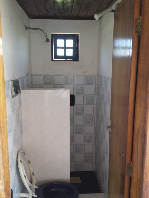 Casa/ 6quartos / Poucos metros da Praia - Lagoa Privativa Avenida Beira Mar Camaçari - 