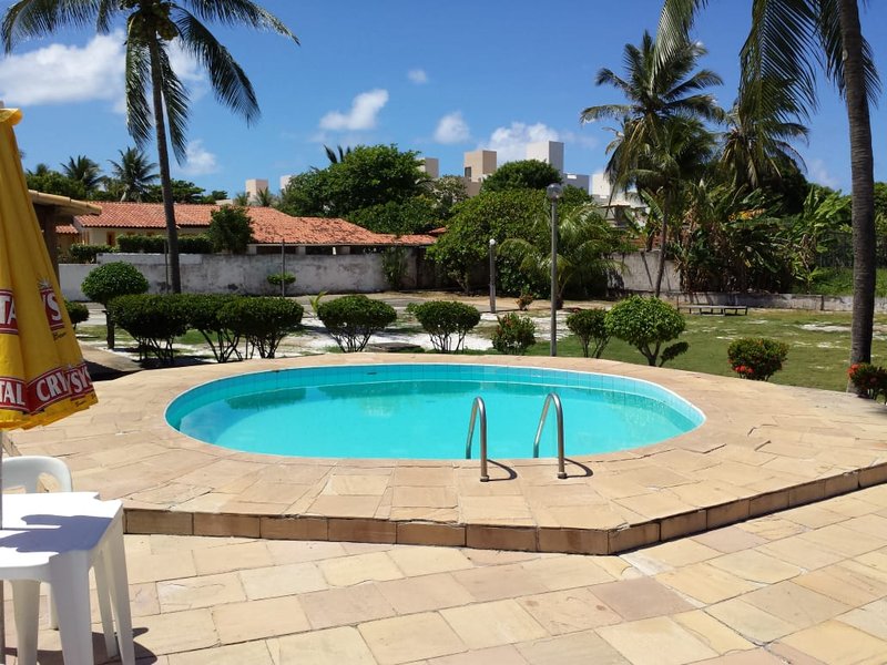 Casa/ 6quartos / Poucos metros da Praia - Lagoa Privativa Avenida Beira Mar Camaçari - 