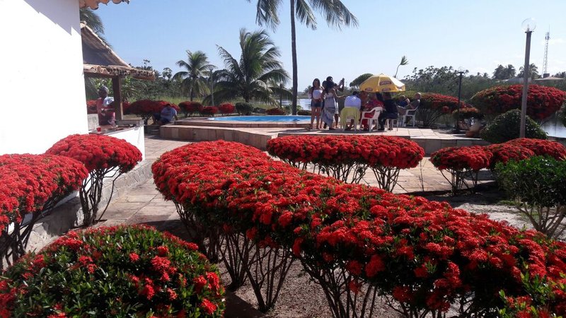 Casa/ 6quartos / Poucos metros da Praia - Lagoa Privativa Avenida Beira Mar Camaçari - 