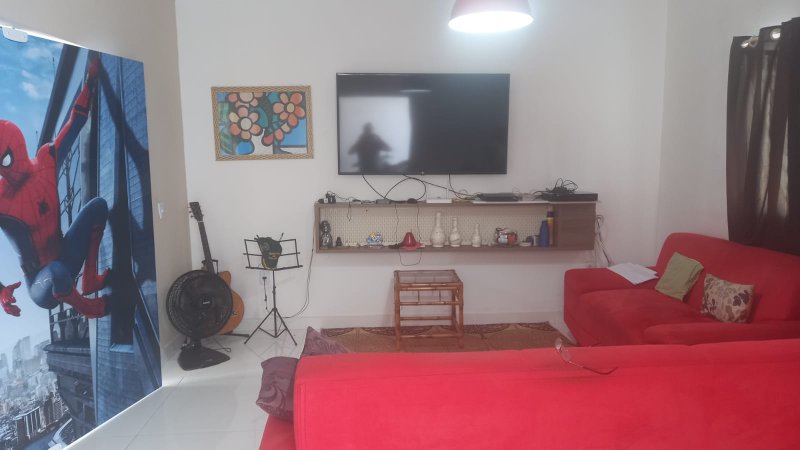 ✨ Um sobrado completo, pronto para o seu conforto e versatilidade no litoral!  Caraguatatuba - 