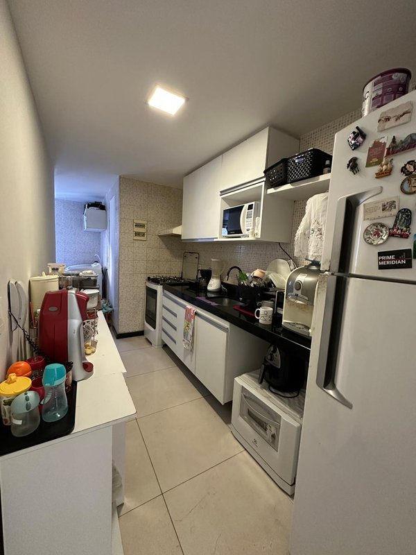 Apartamento à venda com 4 quartos sendo uma suíte, 100m² área útil por R$ 800.000,00 Rua Maria Carolina Recife - 