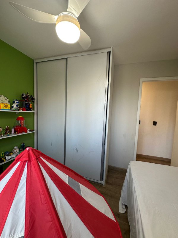 Apartamento à venda com 4 quartos sendo uma suíte, 100m² área útil por R$ 800.000,00 Rua Maria Carolina Recife - 