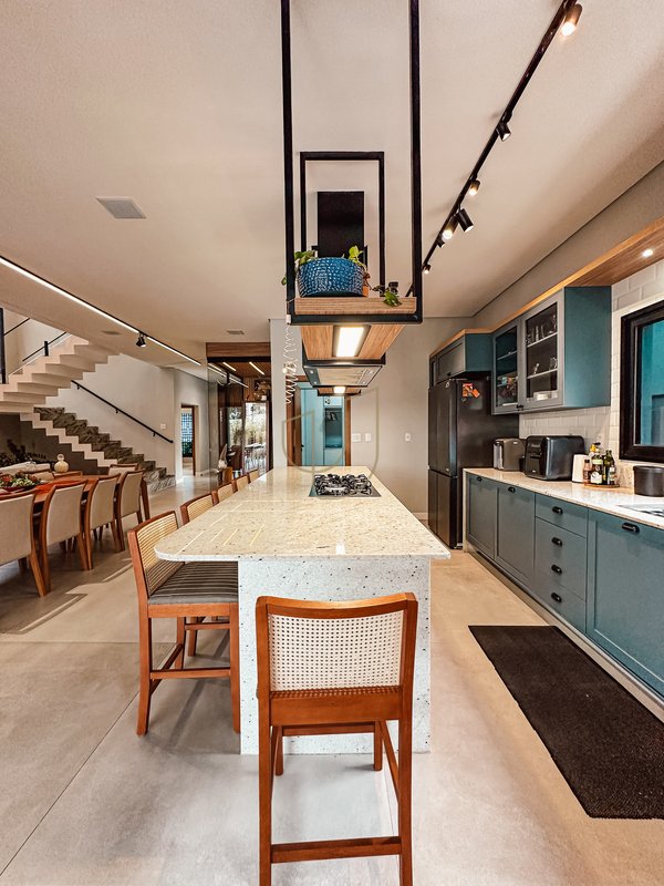 Casa com 4 Suítes no Condomínio Reserva da Barra Rua Trancoso São José dos Campos - 