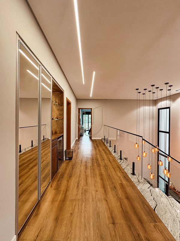 Casa com 4 Suítes no Condomínio Reserva da Barra Rua Trancoso São José dos Campos - 