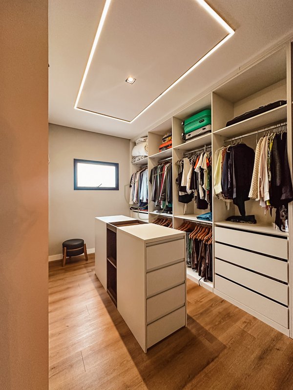 Casa com 4 Suítes no Condomínio Reserva da Barra Rua Trancoso São José dos Campos - 