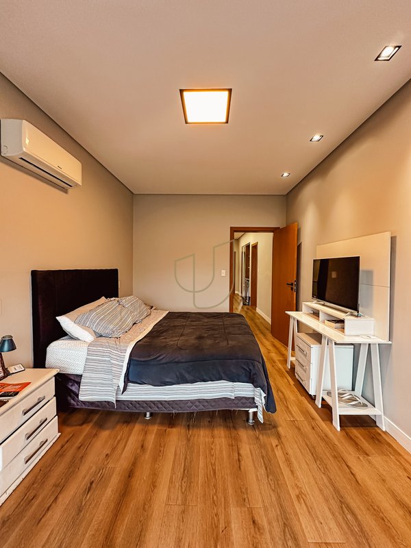 Casa com 4 Suítes no Condomínio Reserva da Barra Rua Trancoso São José dos Campos - 