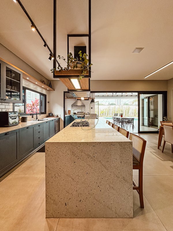 Casa com 4 Suítes no Condomínio Reserva da Barra Rua Trancoso São José dos Campos - 