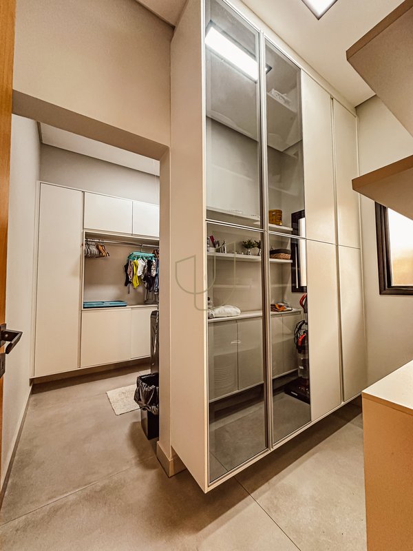 Casa com 4 Suítes no Condomínio Reserva da Barra Rua Trancoso São José dos Campos - 