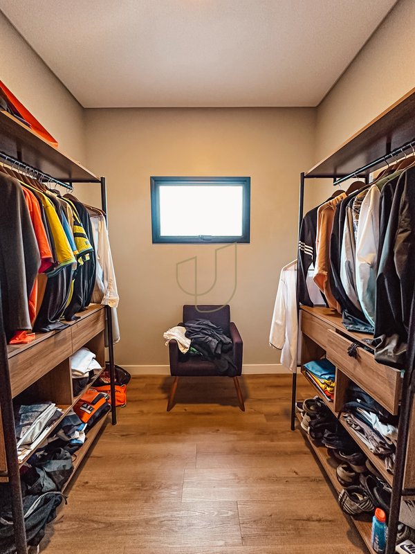 Casa com 4 Suítes no Condomínio Reserva da Barra Rua Trancoso São José dos Campos - 