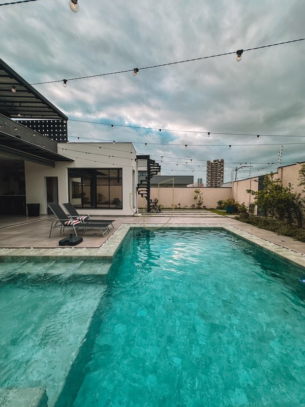 Casa com 4 Suítes no Condomínio Reserva da Barra Rua Trancoso São José dos Campos - 